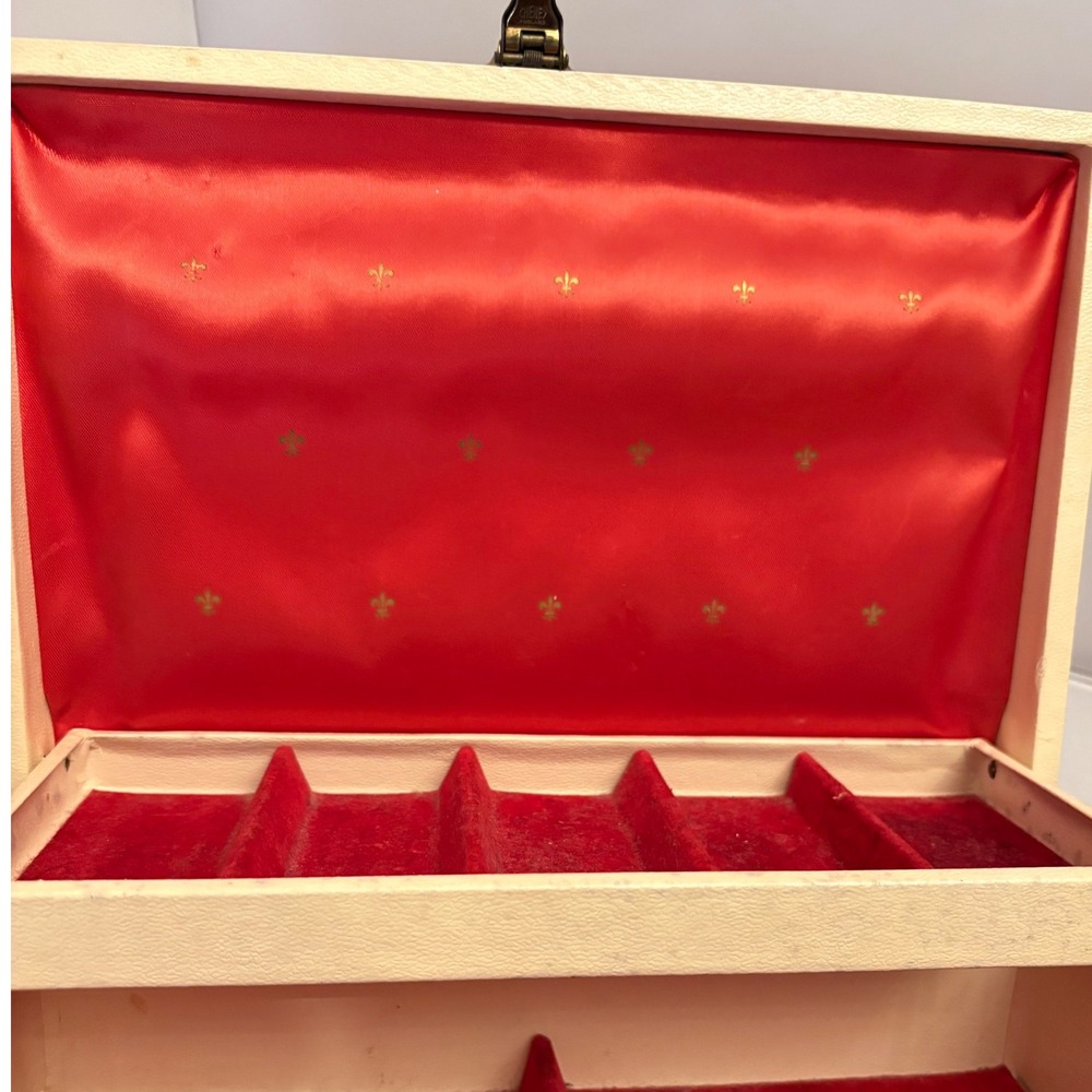 Vintage 1950s Ivory Jewelry Box Organizer Red Lined Storage Case Decorative